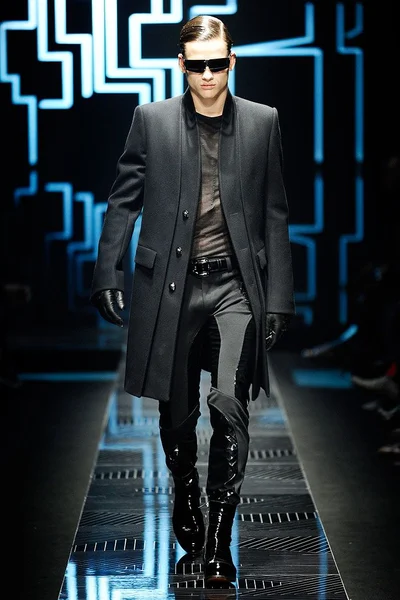 Look 2
